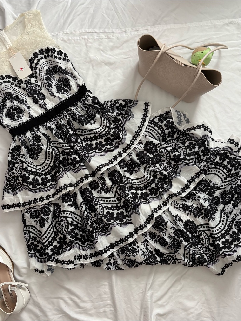 L'ATISTE Black and White Floral Tiered Maxi Dress